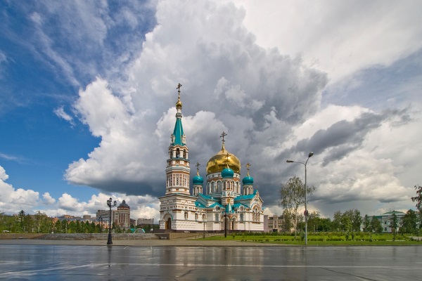 Успенский храм в Омске