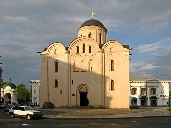  Церковь Богородицы Пирогощей в Киеве